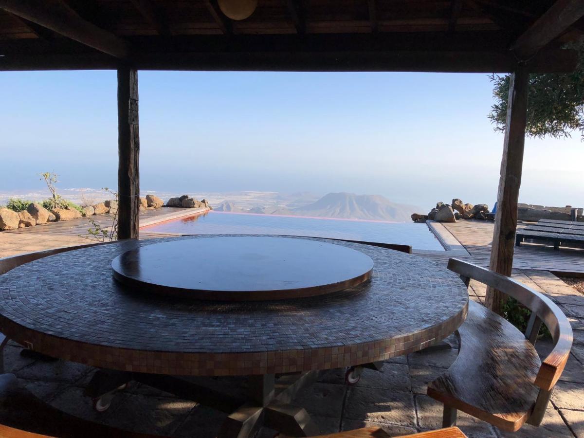 Historic Canarian House, Private Heated Infinity Pool, Bbq, Wifi + Panoramic Ocean Views Arona  Ngoại thất bức ảnh